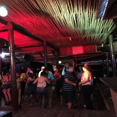 ריו דולצ'ה Hotel Y Restaurante Backpackers מראה חיצוני תמונה